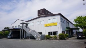 大川こもれび家具の製造工場外観